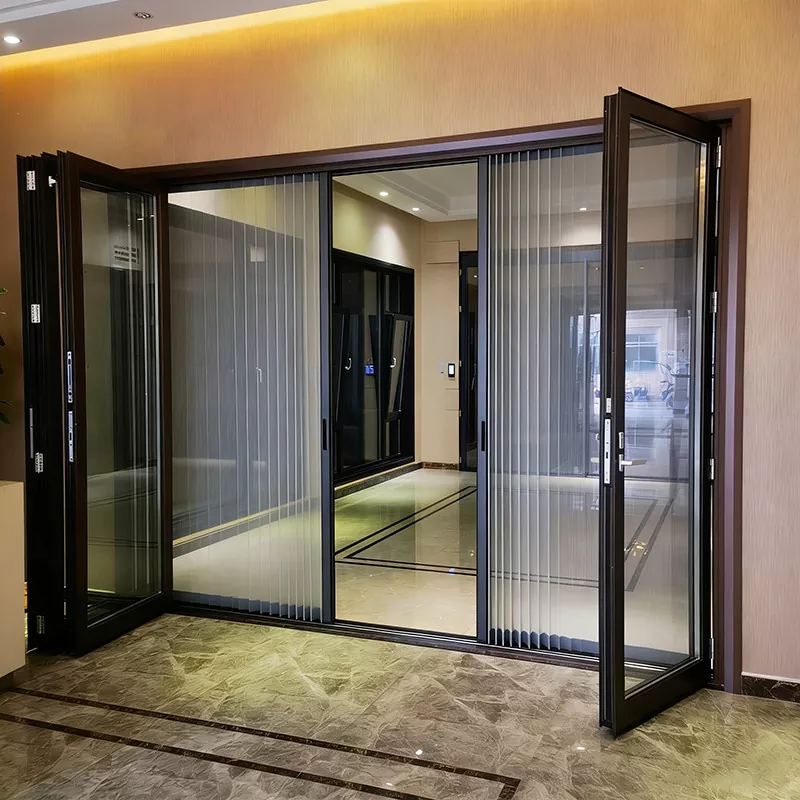 Ușă pliabilă din aliaj de aluminiu cu izolație termică și panglică